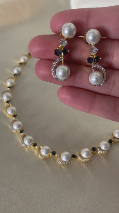 Blue Pearl Necklace | Gold